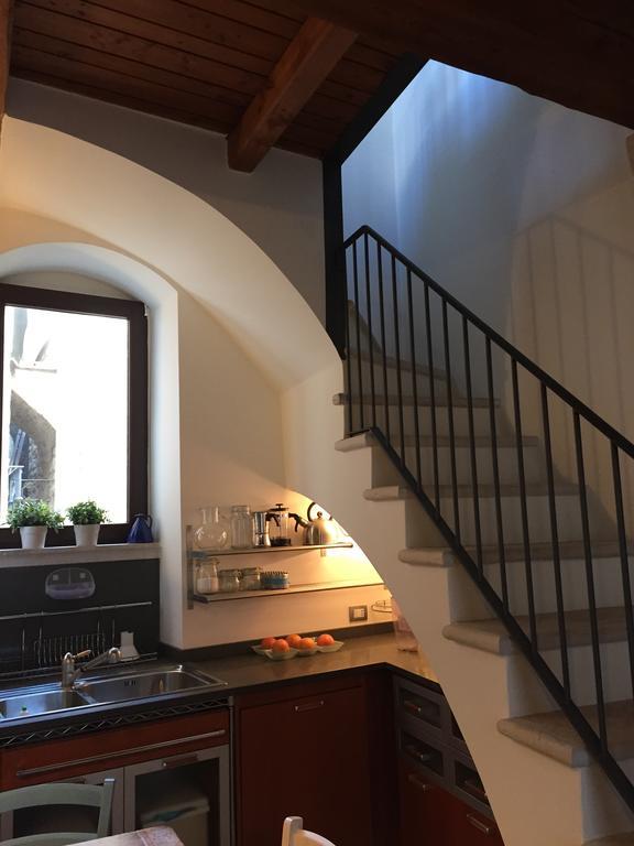 Апартаменти Casa Torre Di Mactheus Petraro Джовінаццо Номер фото